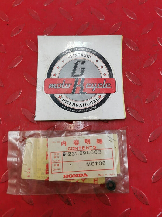 NOS Honda TRX400 TRX300 XR650 TRX700 TRX250 OIL SEAL 6X11X4 91231-891-003 H27