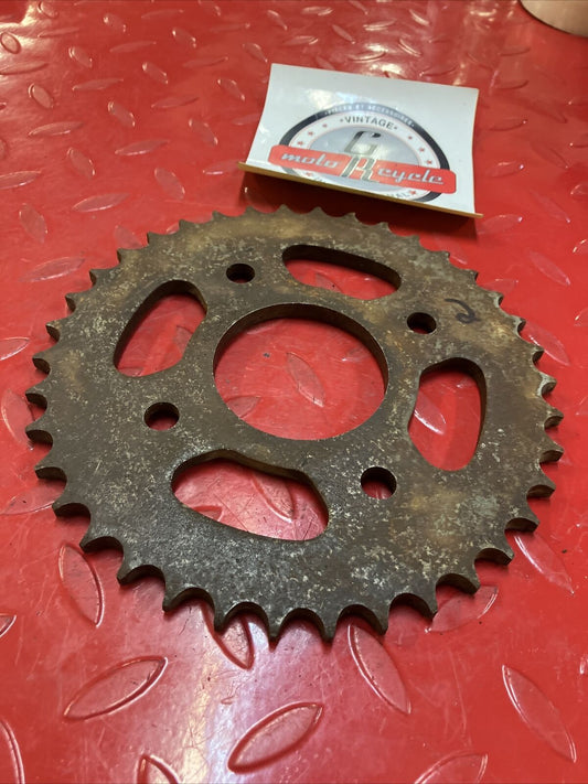 Yamaha RD400 1977 rear sprocket drive gear 38T 1976 1978