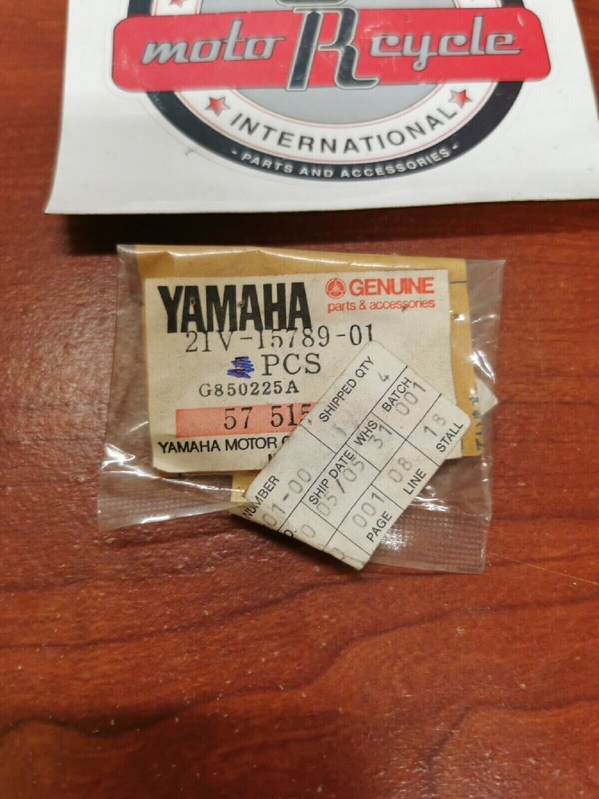 NOS Yamaha 1983 - 1985 YTM200 STARTER SPRING DAMPER 21V-15789-01-00 Y71