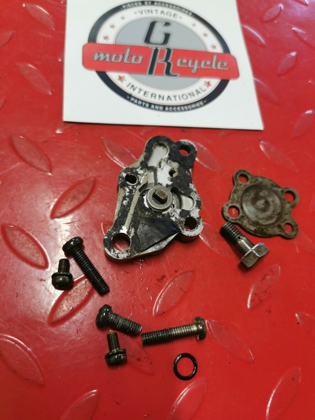 Honda ST90 1973 Oil pump 1974 1975 CT90 ATC90