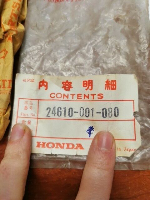 NOS Honda C100 C105 T CA100 CA105T GEARSHIFT SPINDLE 24610-001-080 H80