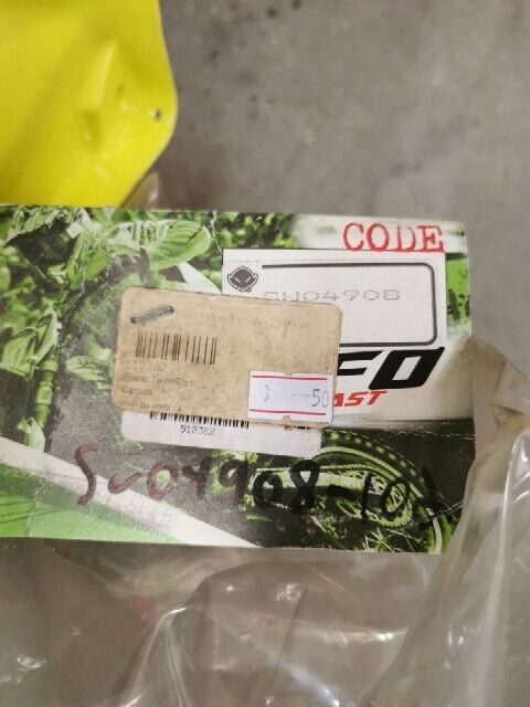 NOS UFO PLAST SUZUKI RMZ250 2004 - 2006 REAR FENDER YELLOW SU04908-102