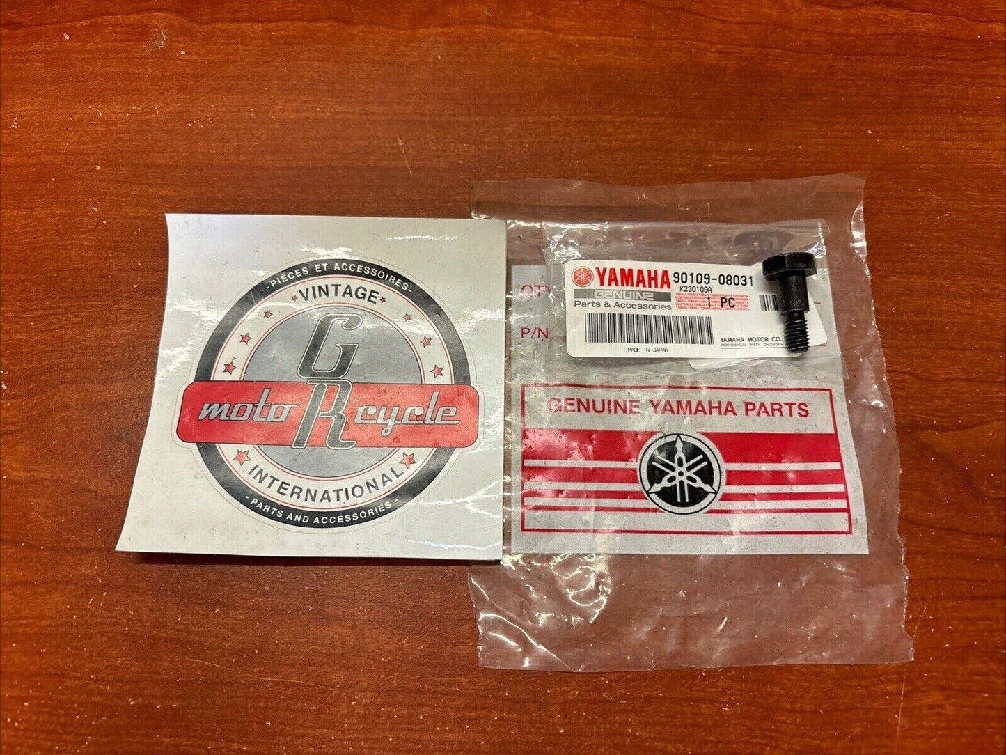 NOS Yamaha DT100 DT50 DT80 GT80 BOLT 90109-08031-00 SUB 137-27317-00-00 Y180