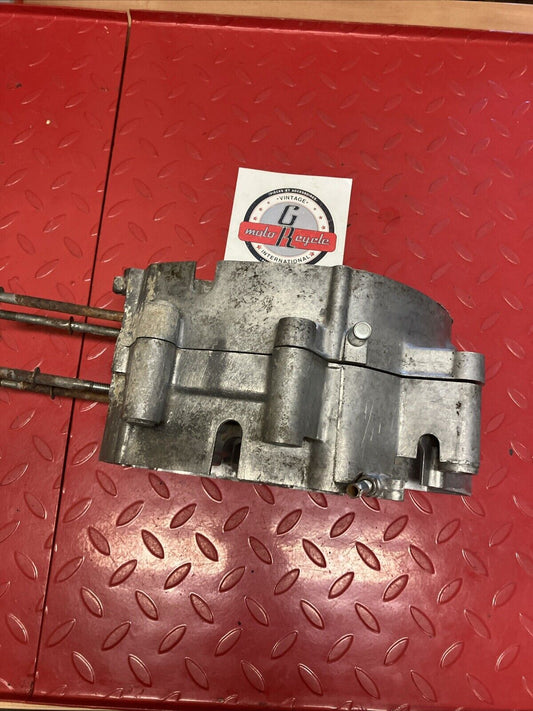Suzuki RV90 1975 crankcase set left right
