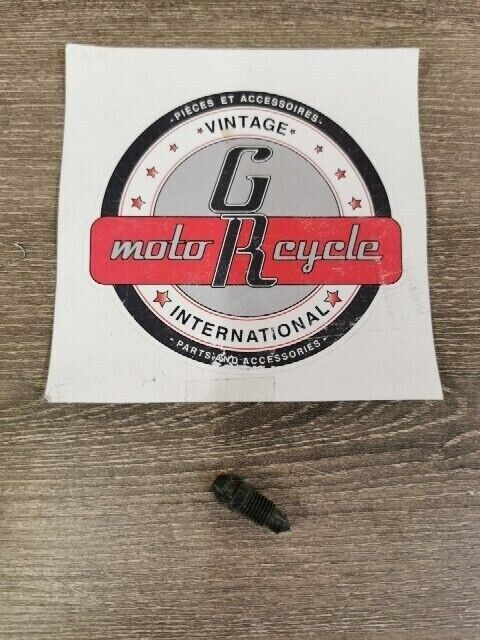 NOS YAMAHA TZ250E TZ750A RD400C RD400C TZ750D SCREW BLEED 306-25824-00-00 Y114