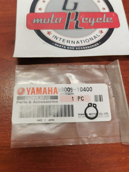 NOS Yamaha YZFR6 YZFR1 XSR700 XSR900 YFZ450 CIRCLIP 99009-10400-00 Y83