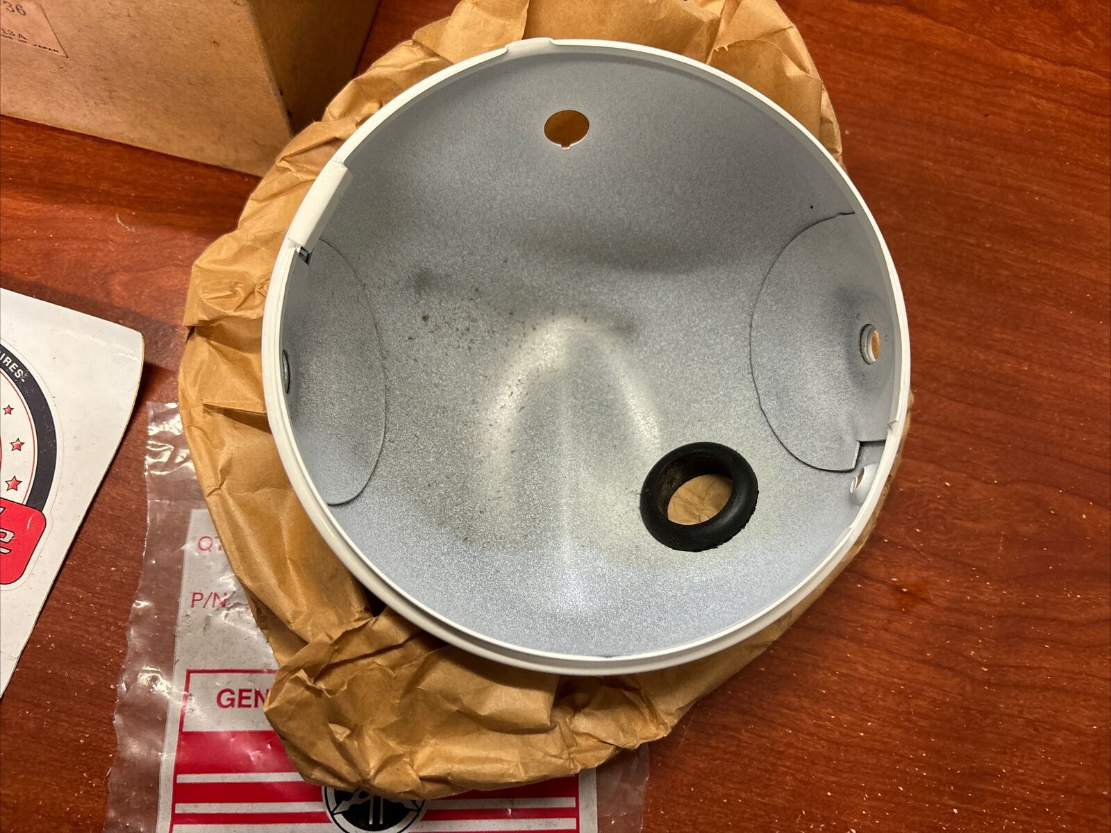 NOS Yamaha HEAD LAMP BODY 434-84130-60-36 SUB 434-84130-61-36 539-84130-00- Y171