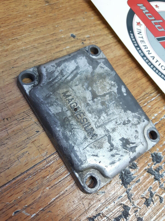 Suzuki RM250 1990 cylinder exhaust power valve cap cover 2