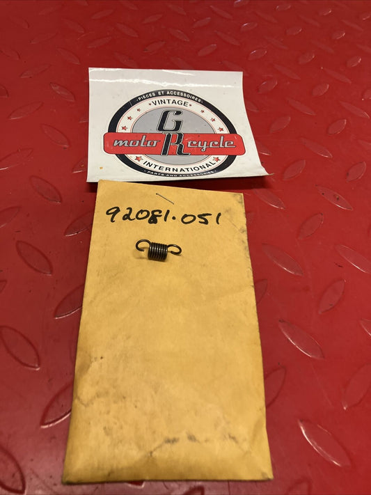 NOS KAWASAKI CHANGE DRUM LEVER SPRING 92081-051 K19