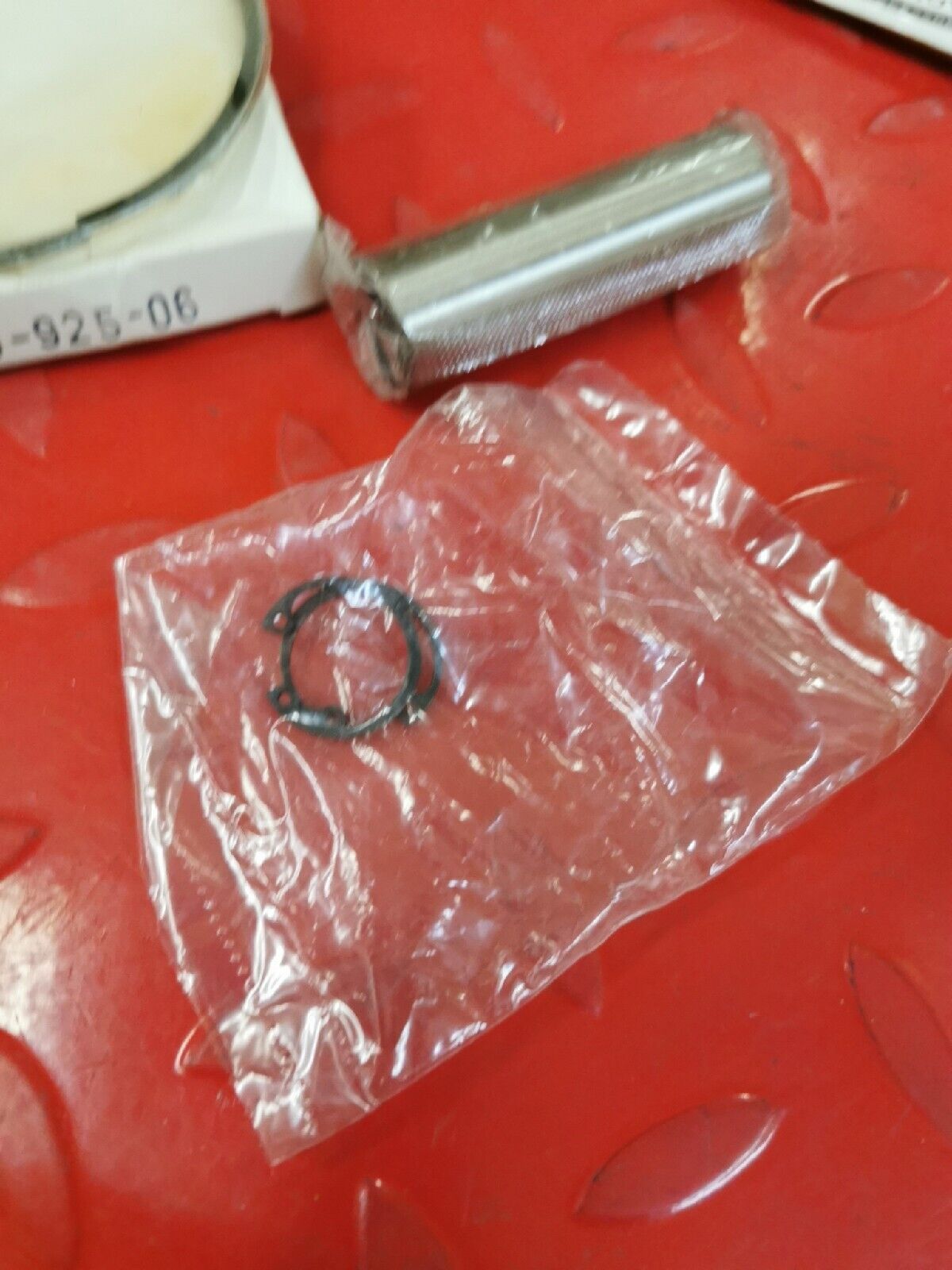 NOS WSM YAMAHA 701  1993 - 1995 PISTON KIT .75 MM OVER  010-825-06 J10