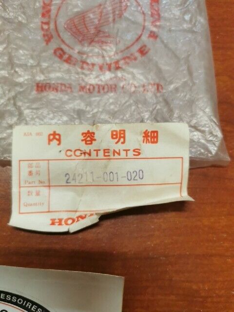 NOS Honda C100 C102 C105 GEARSHIFT FORK 24211-001-020 / 24211-001-010 SUB. H99