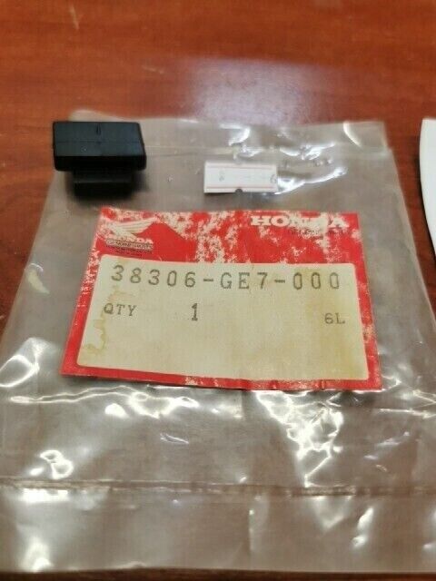 NOS Honda C50 CA125 CA250T CB1300 RELAY SUSPENSION WINKER 38306-GE7-000 H98