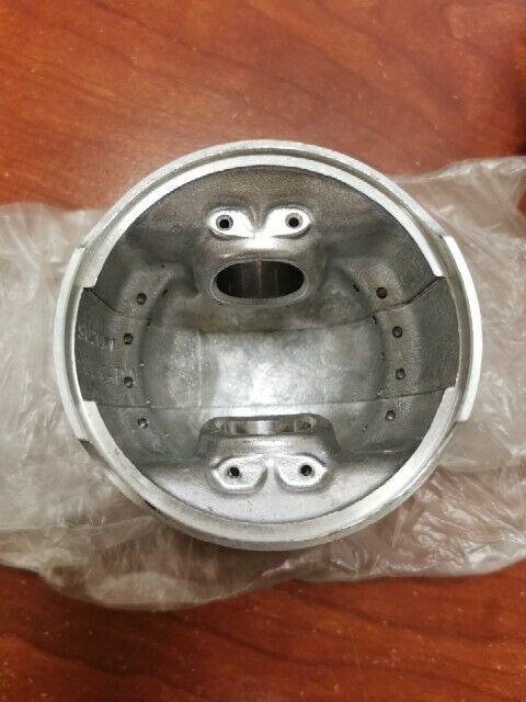 NOS Suzuki 1979 - 1981 GS1000 PISTON (STD) 12111-49001 S33