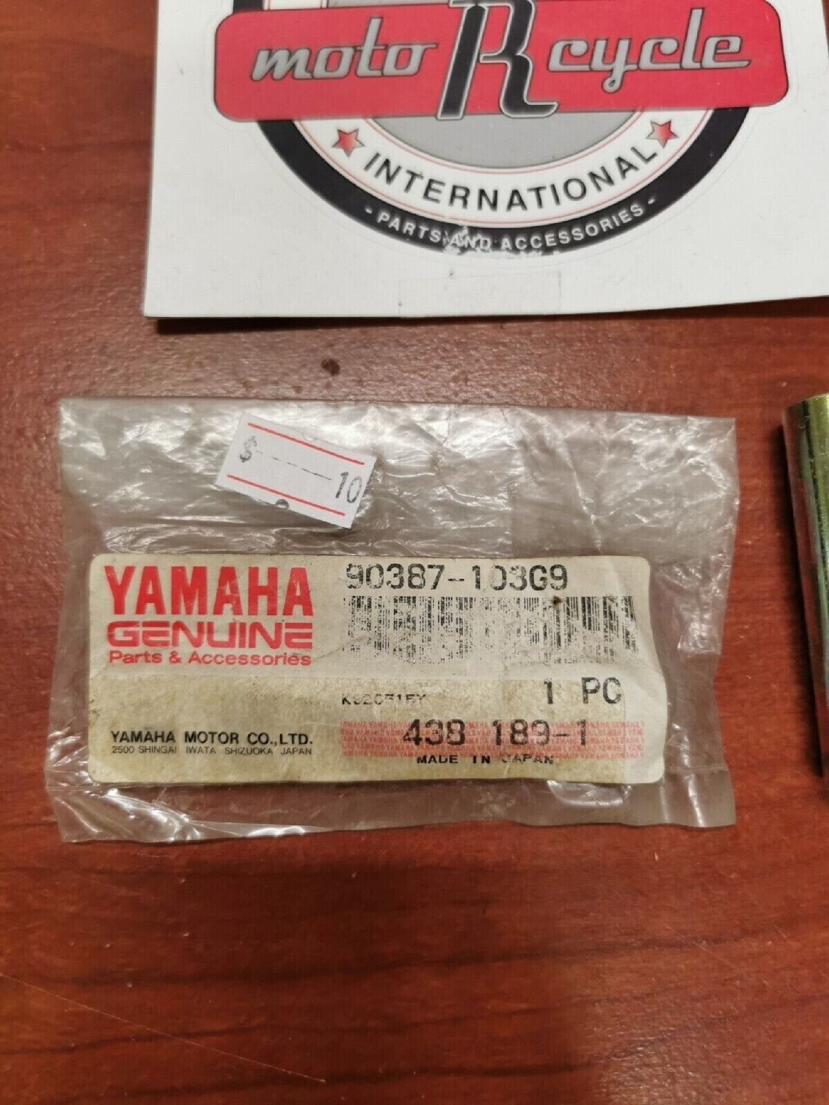 NOS Yamaha COLLAR 90387-103G9-00 Y69