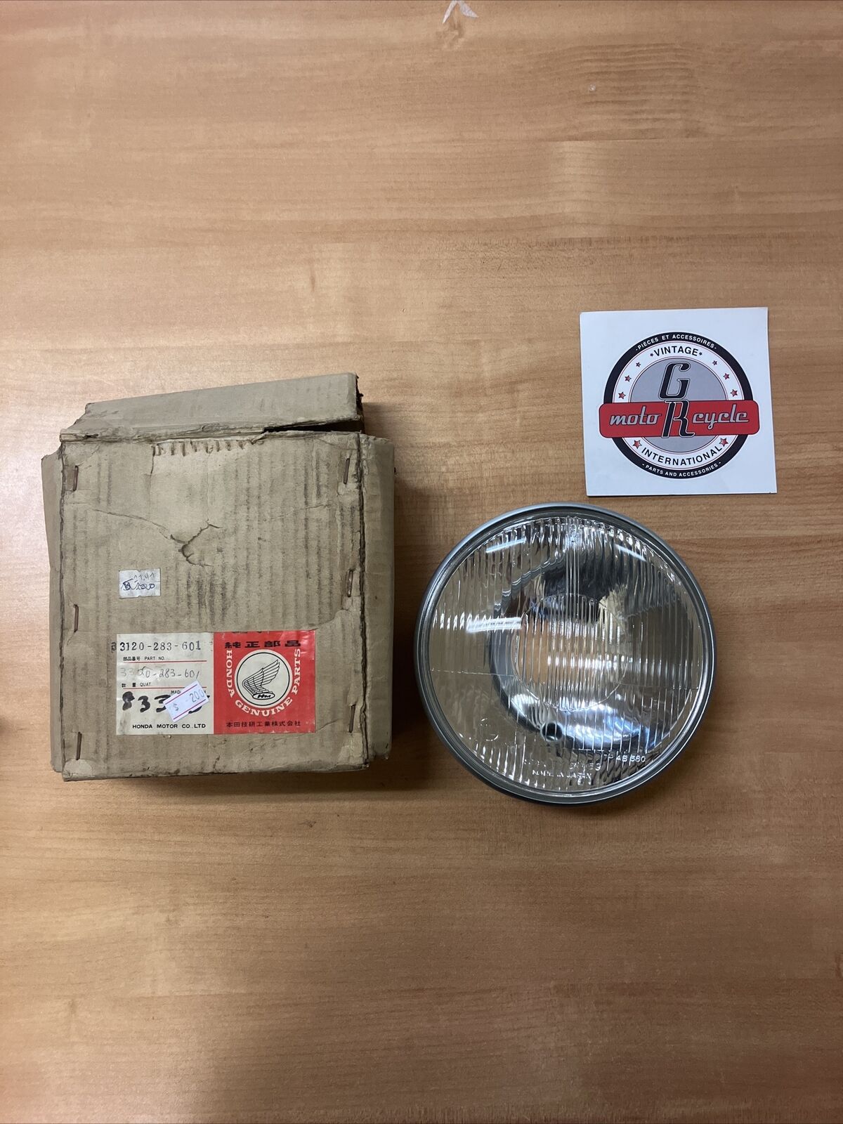 NOS HONDA CB175 CB250 CB450 1970 HEADLIGHT 3120-283-601  H18