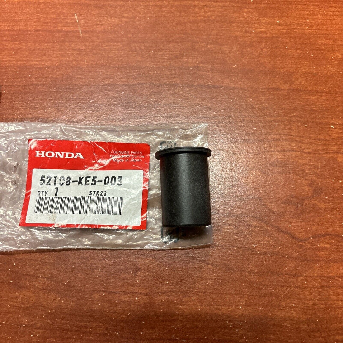 NOS Honda CBX125 NSR125 TRX200 TRX90 XBR500 REAR FORK BUSH 52108-KE5-003 H166