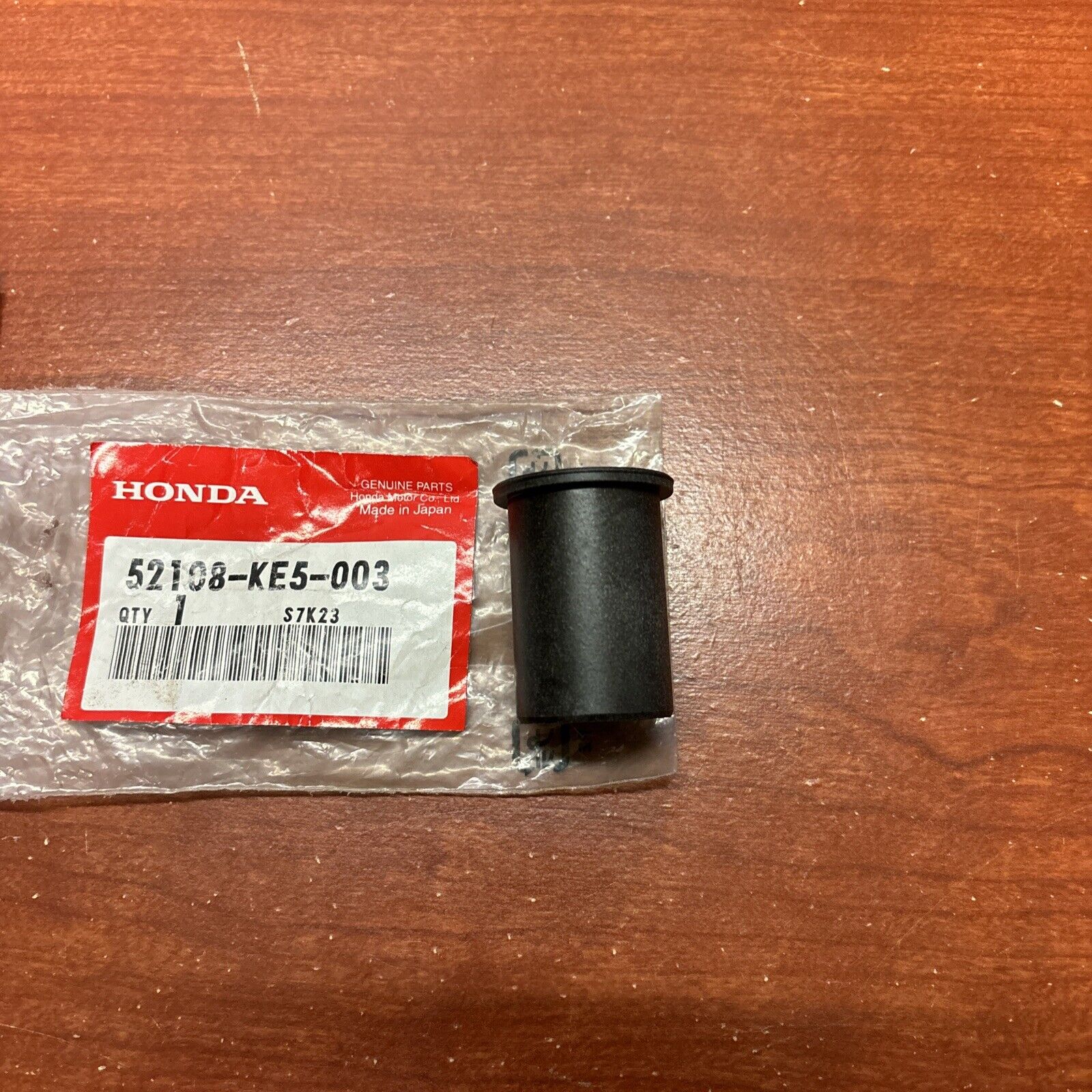 NOS Honda CBX125 NSR125 TRX200 TRX90 XBR500 REAR FORK BUSH 52108-KE5-003 H166