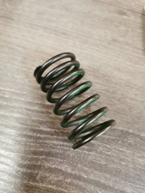 NOS HONDA TRX350D TRX350 1987 - 1993 SPRING VALVE OUT 14751-HA7-672 H111