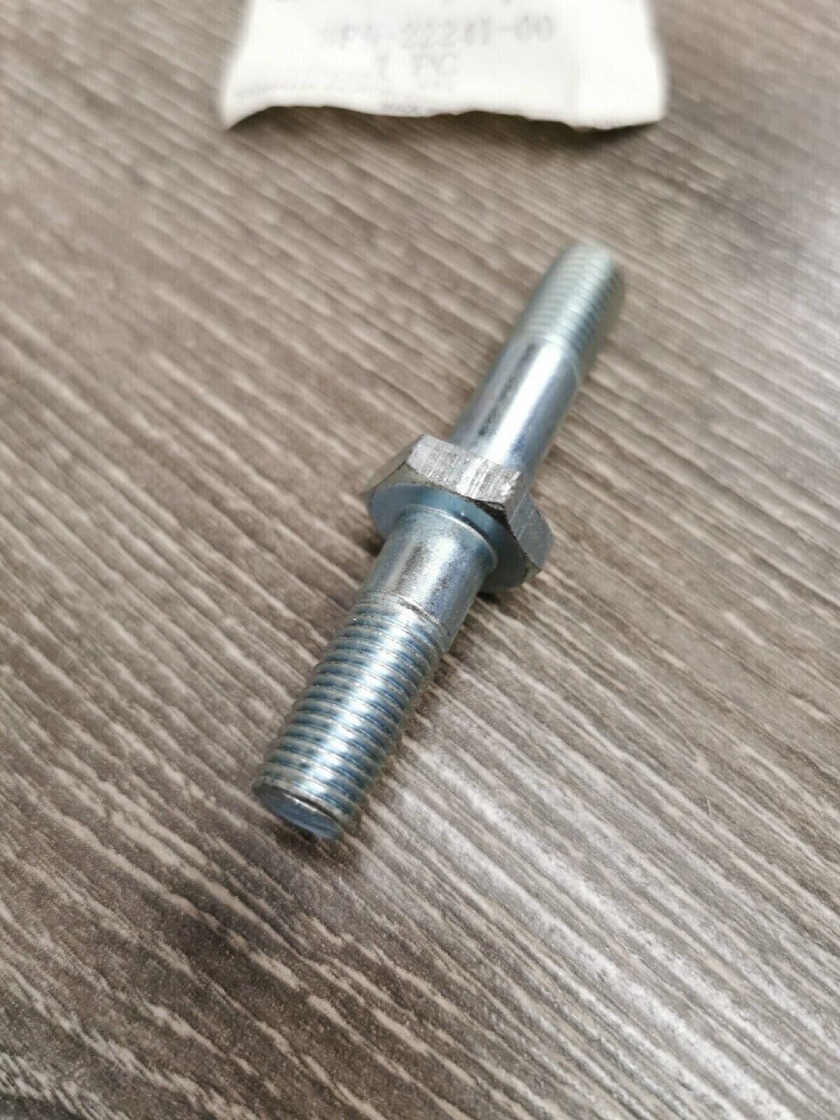 NOS YAMAHA   XS400 1980-1982  REAR ARM SUSPENSION BOLT  3F9-22241-00  Y56