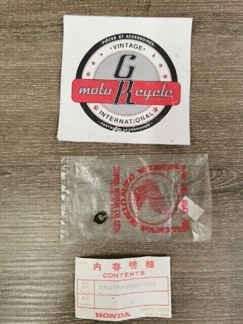NOS HONDA GV150 BUSH RATCHET 28425-883-300 H74
