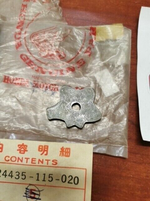 NOS Honda CB125T CB50 CY50 XL75 GEARSHIFT DRUM STOPPER PLATE 24435-115-020 H86