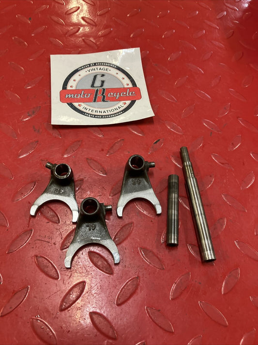Honda CR250R 1988 transmission gearshift gear shift fork 24211-KA4-770 3
