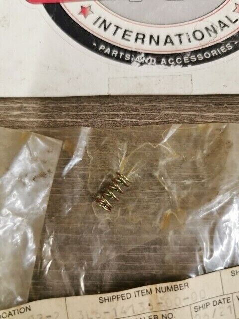 NOS YAMAHA LC50G PW50 QT50F QT50S SPRING THROTTLE SCREW 3L6-14133-00-00 Y191