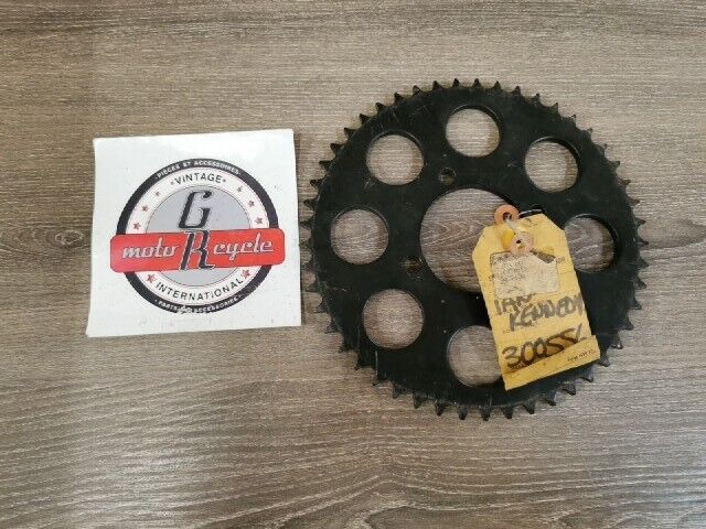 NOS  Yamaha MX100 DT100 Sprocket DRIVEN 49T 13M-25449-20-00  2L2-25449-10-33 j55