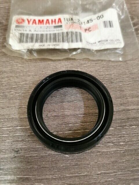 NOS YAMAHA RD350LC XS400 XS500 XS750 YTZ250N RZ350 OIL SEAL 1UA-23145-00-00 Y104