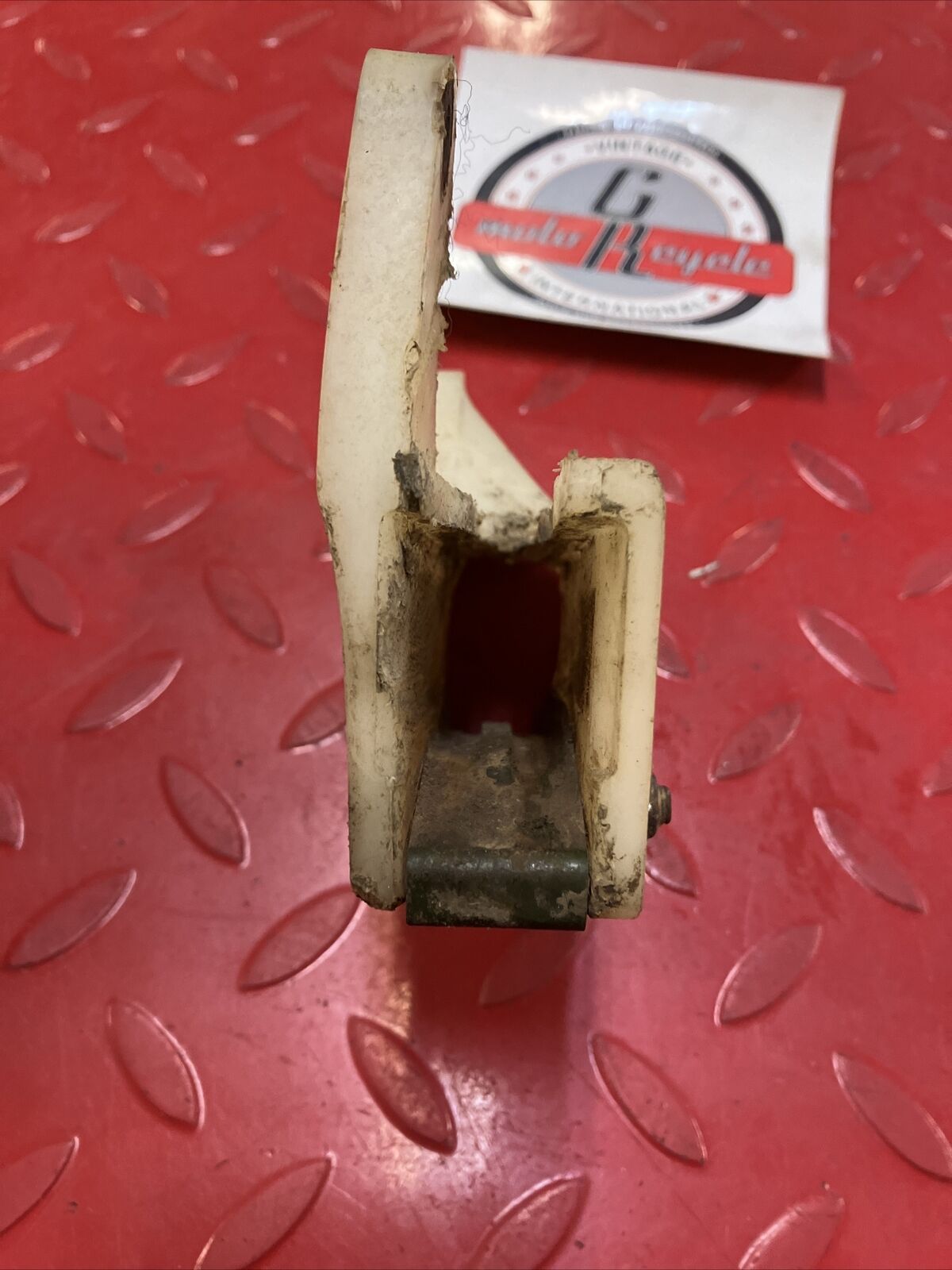 Honda CR250R 1984 chain guide guard CR125R CR500R 3