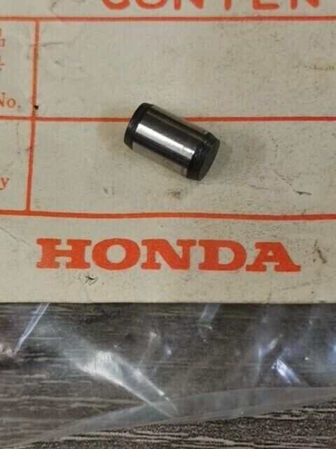 NOS HONDA CB550 CL450 CB650 PIN KNOCK 6X10B 94302-06100  H83