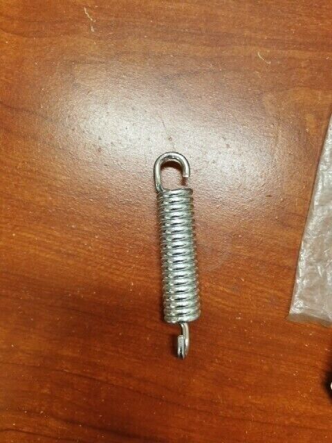 NOS Honda C70 C71 CS71 C72 C75 C76 CS76 C77 MAIN STAND SPRING 50522-250-000 H90
