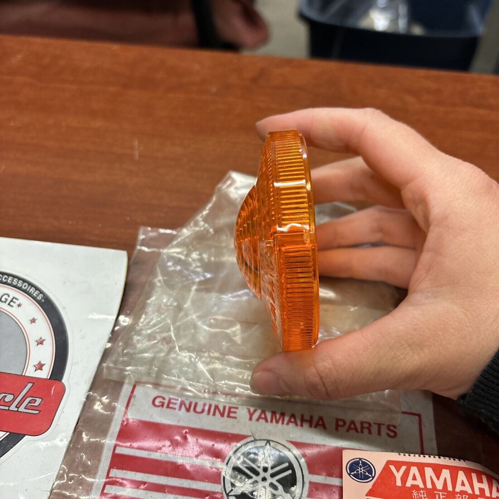 NOS Yamaha DT100 DT125 DT175 DT250 FLASHER LENS 341-83312-70-00 Y173