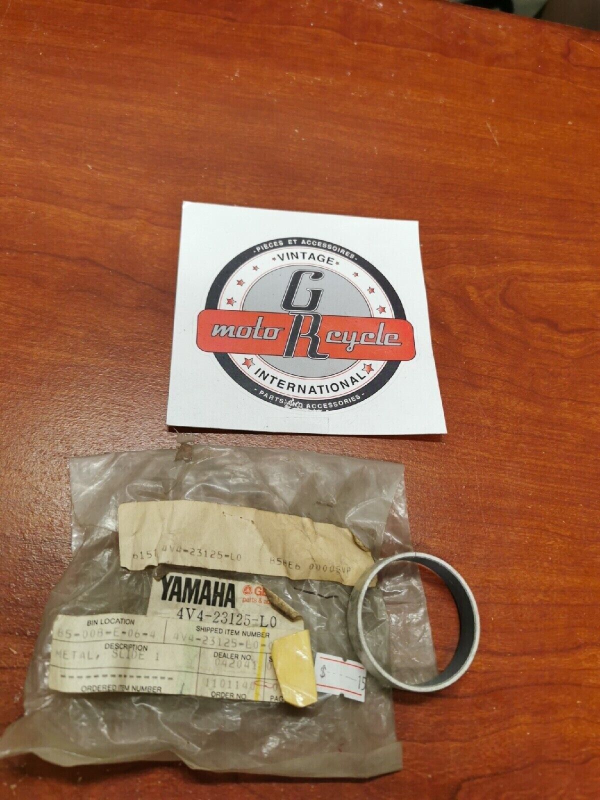 NOS Yamaha SLIDE METAL 1 4V4-23125-L0-00 SUB. 5EB-23125-00-00 Y70