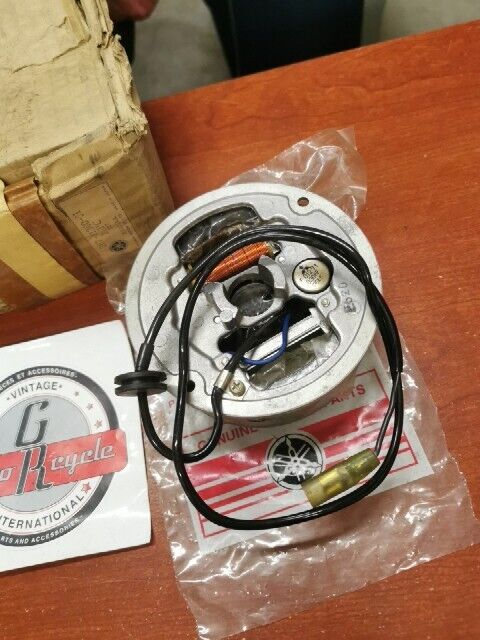 NOS Yamaha GT1 GT80 FLYWHEEL MAGNETO 367-81300-21-00 SUB 1T0-81300-20-00 Y171