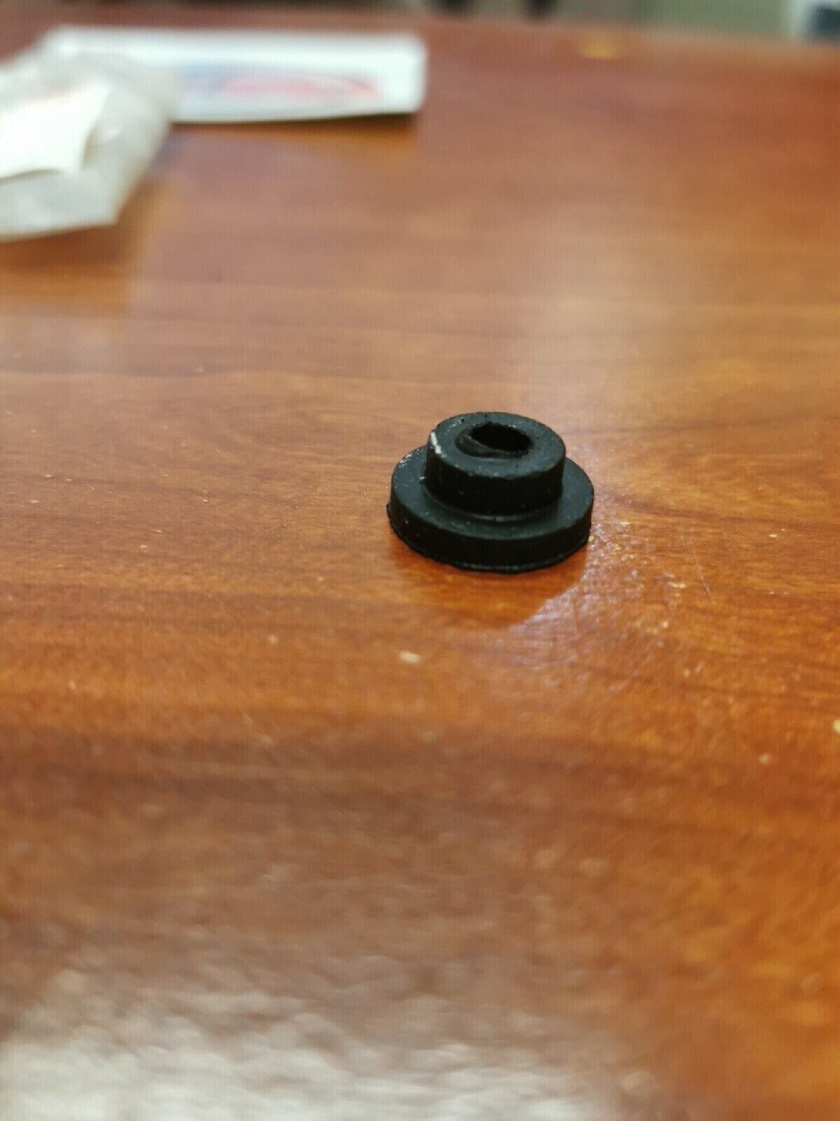 NOS Yamaha METER DAMPER 1M1-83526-00-00 Y70