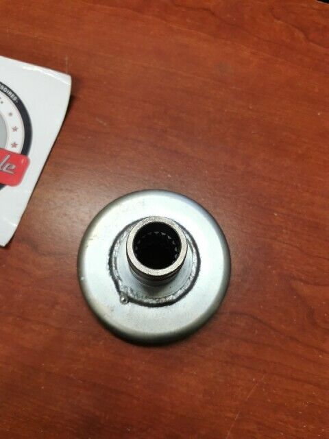 NOS Yamaha YFM350 YFM400 YFM450 YFM600 STARTER PULLEY 1UY-15723-00-00 Y105