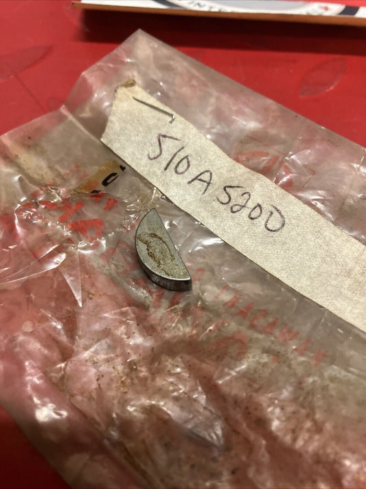 NOS KAWASAKI WOODRUFF KEY 510A5200 K14