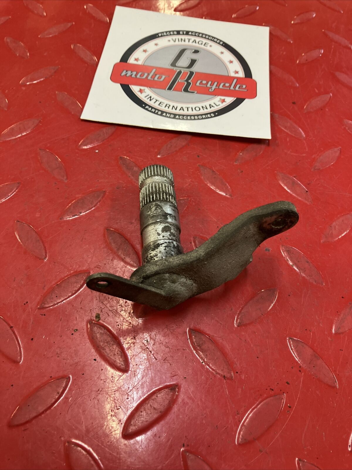 Yamaha XV500 1983 Virago 500 brake pedal lever arm pivot shaft spindle