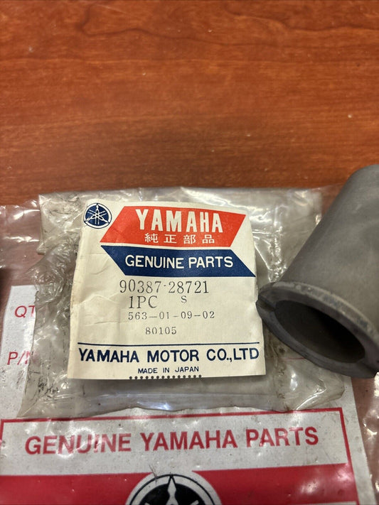 NOS Yamaha EC540 SR540 SRX440 SS440 COLLAR 90387-28721-00 Y178