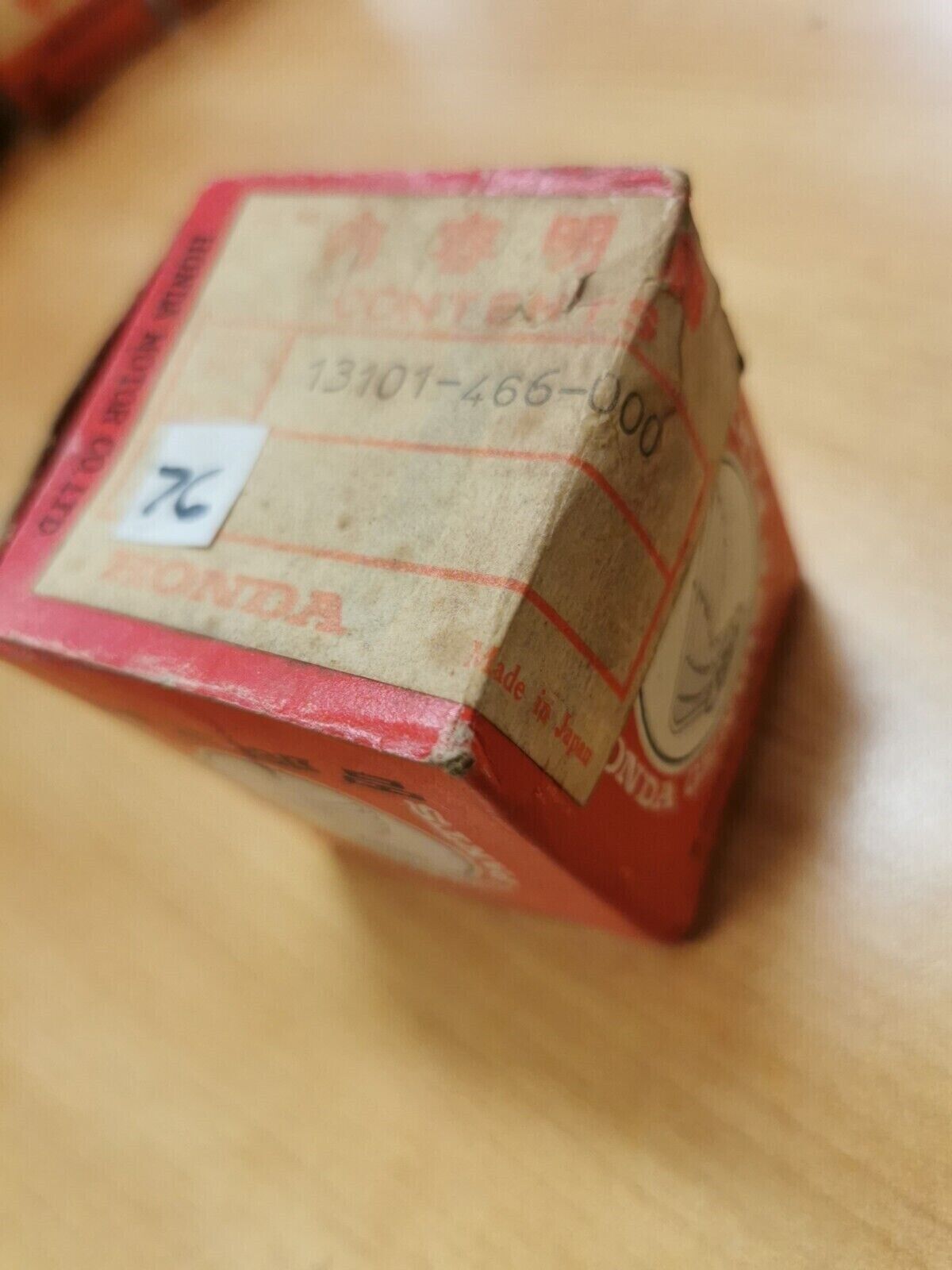 NOS HONDA  CR125R 1980 PISTON  STD   13101-466-000   H22