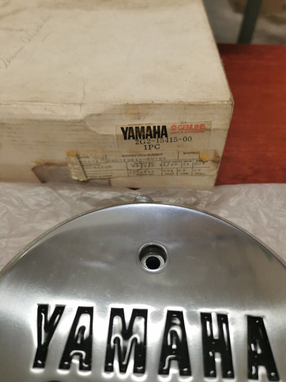 NOS Yamaha 1978 1979 XS750 1980 XS850 GENERATOR COVER 2G2-15415-00-00 Y87