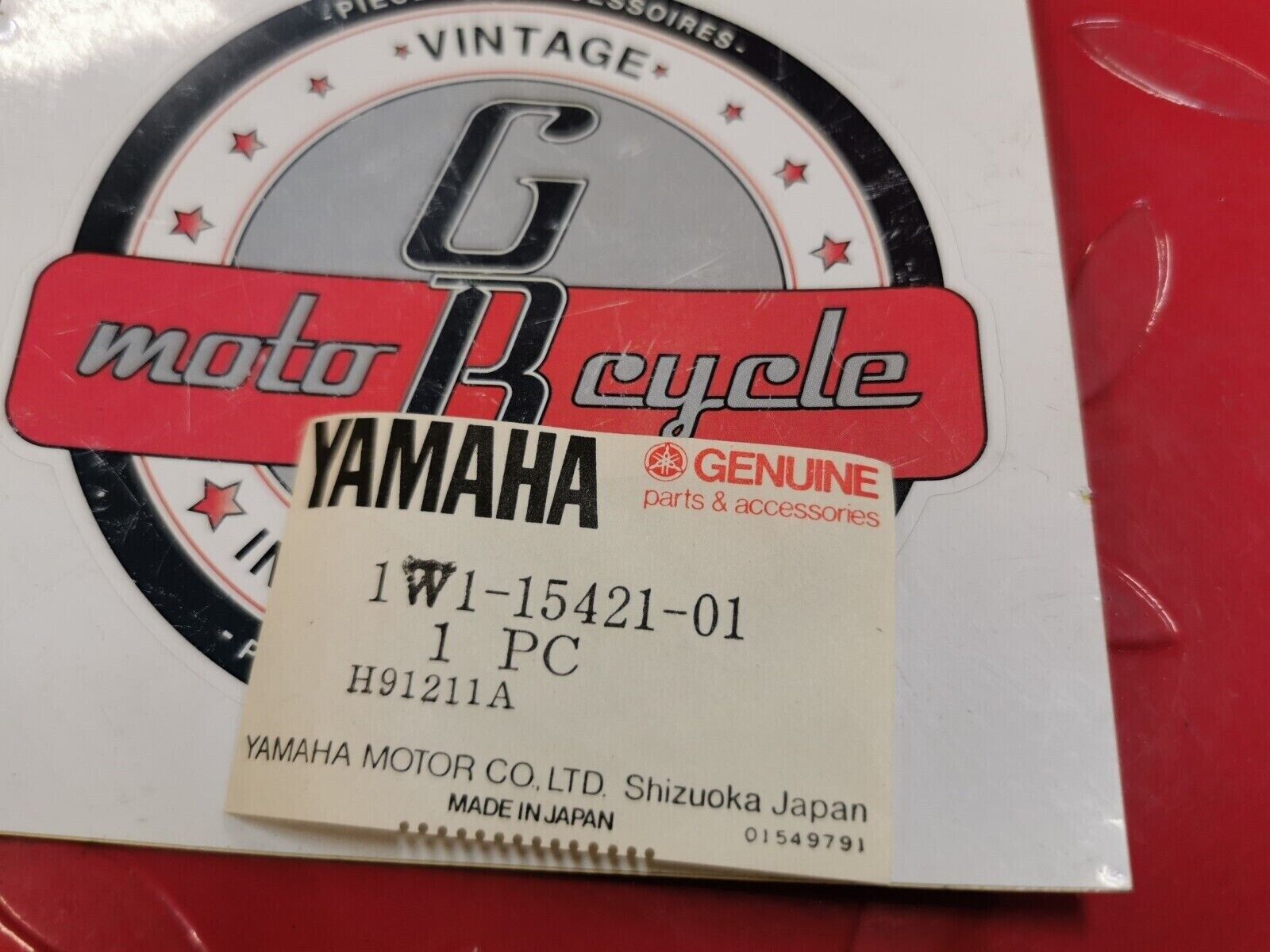 NOS Yamaha  IT175 MX175 YZ100 YZ125 COVER CRANKCASE R 1W1-15421-01-00 Y12