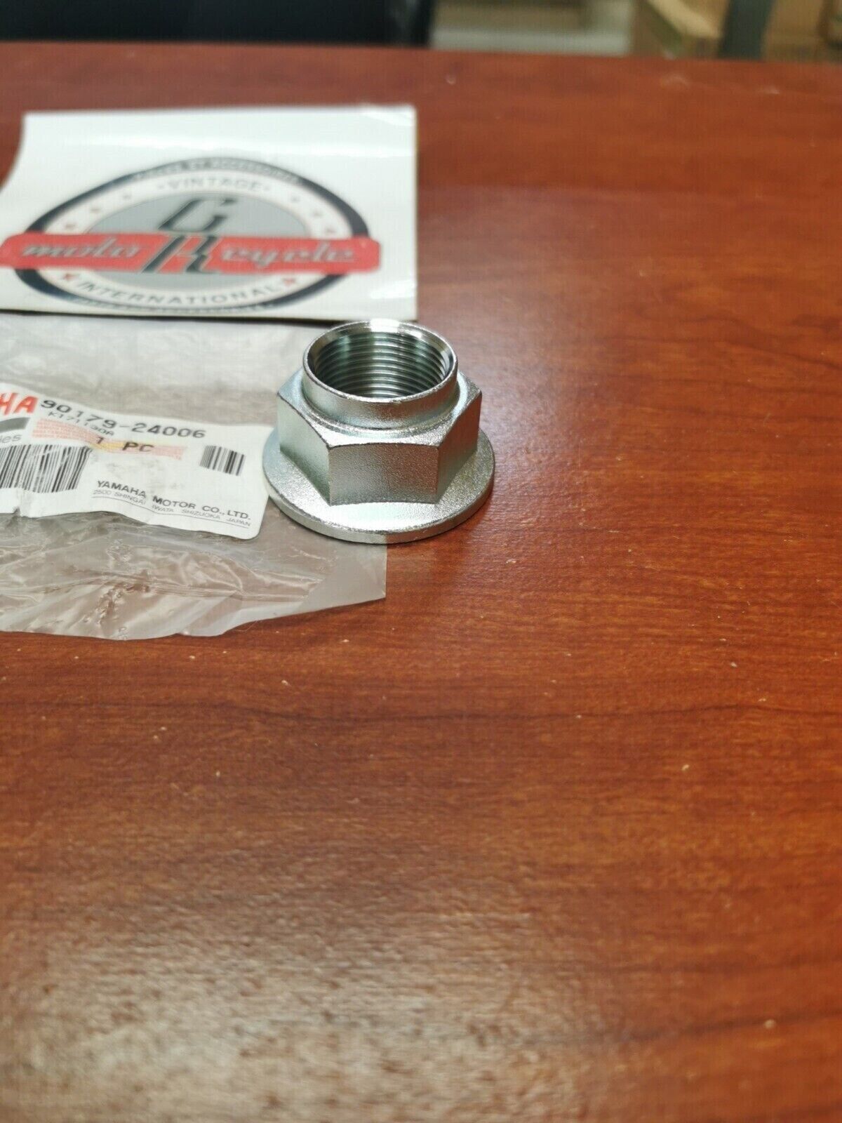 NOS Yamaha YXM700 YXC70 YXZ1000 YXE70 YXF85 NUT 90179-24006-00 Y83