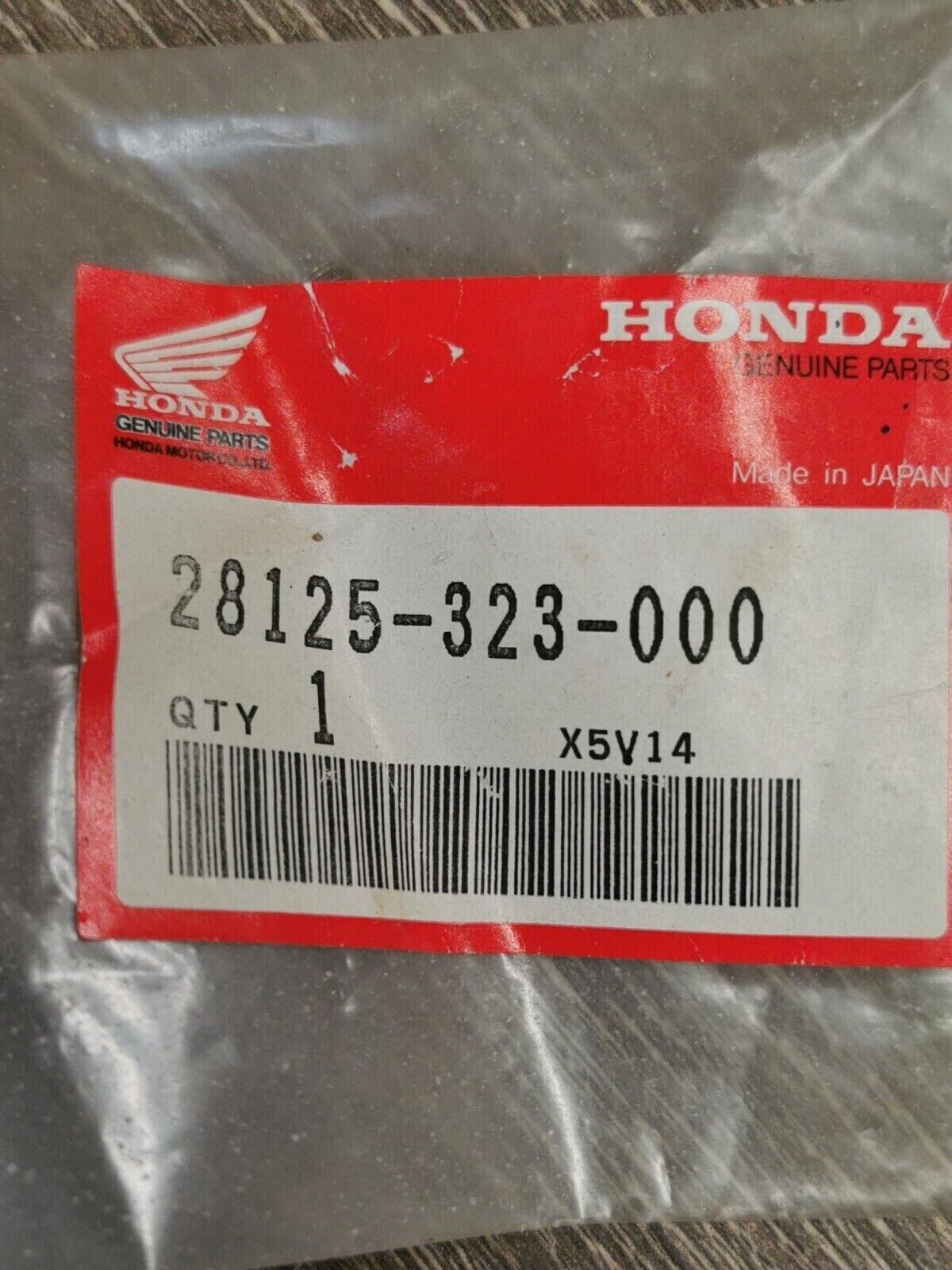 NOS HONDA SPRING  STARTER CLUTCH ROLLER 28125-323-000 H59