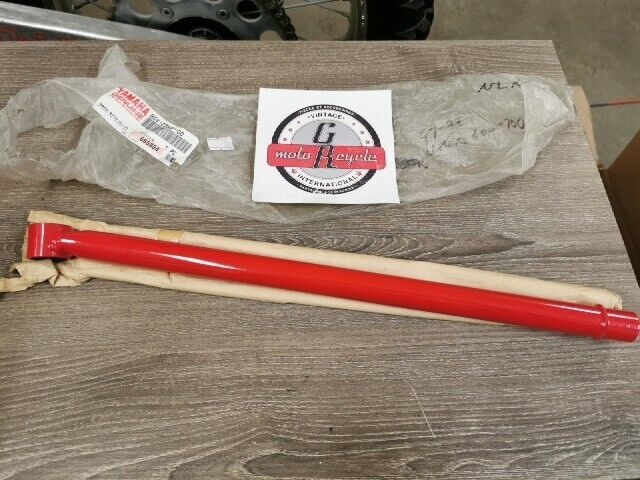 NOS YAMAHA VMAX600 VMAX700 1997 1998  ARM CONTROL 2 8CV-2384F-00-00 Y108