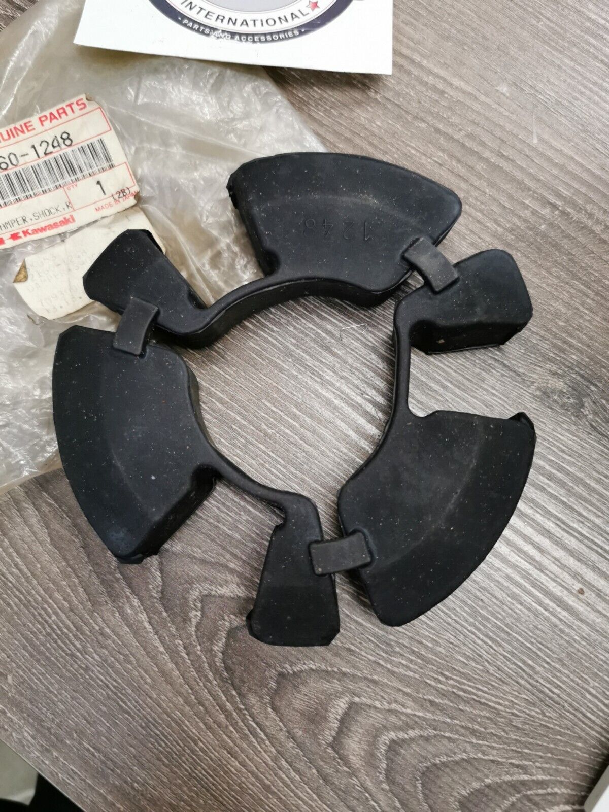 NOS KAWASAKI ZR750 ZX600 1991 - 1993 DAMPER SHOCK RR HUB 92160