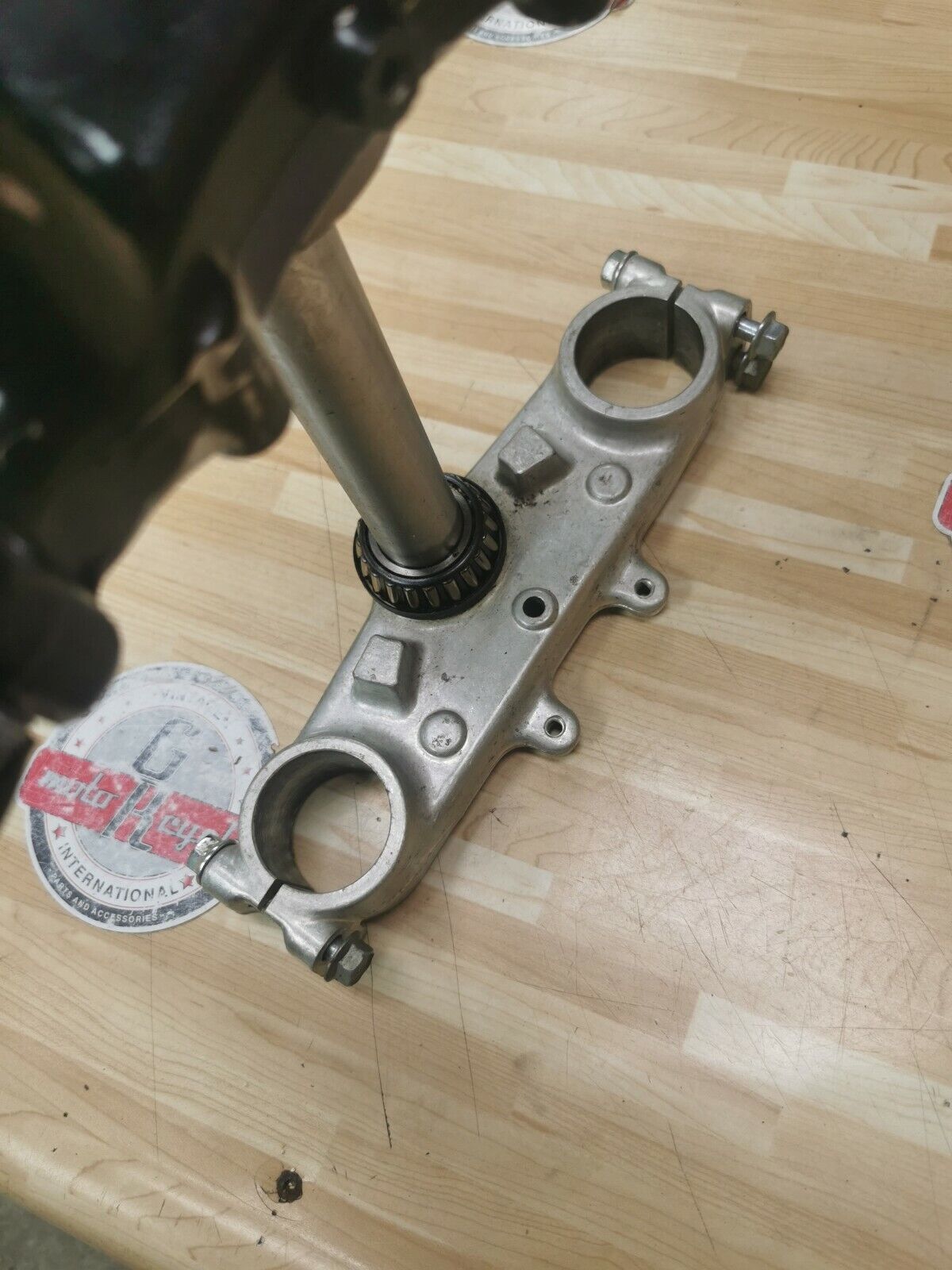Yamaha YZ250 1988 steering stem triple clamp tree handle crown 2VM-23340-L0-00