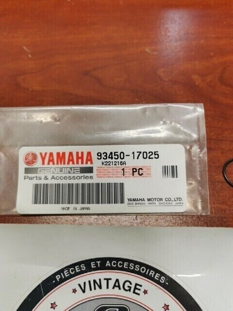 NOS Yamaha AT1 at2 AT3 ATMX CIRCLIP 93450-17025-00 Y101