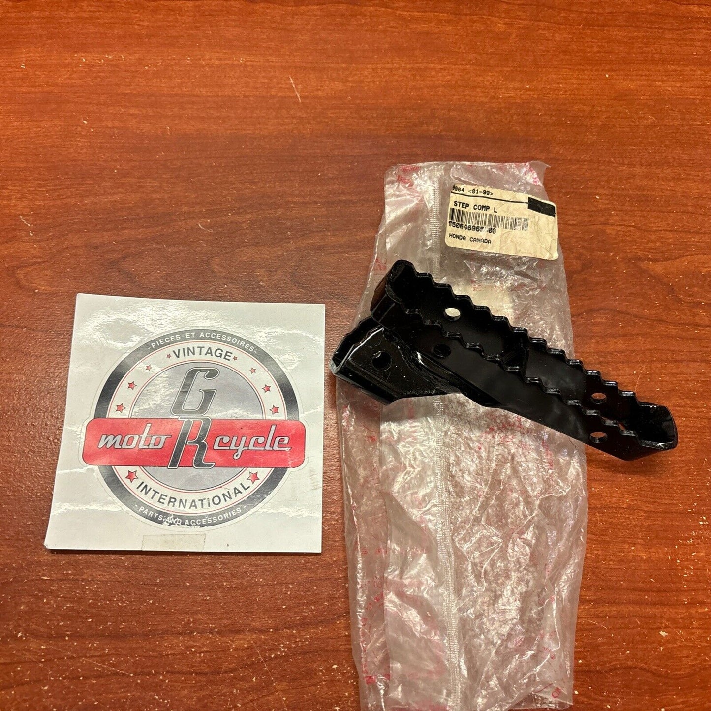 NOS Honda 1983 ATC200X LEFT STEP 50646-965-000 H149